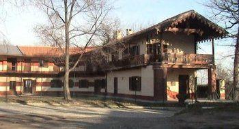 Cascina Govean Hotel
